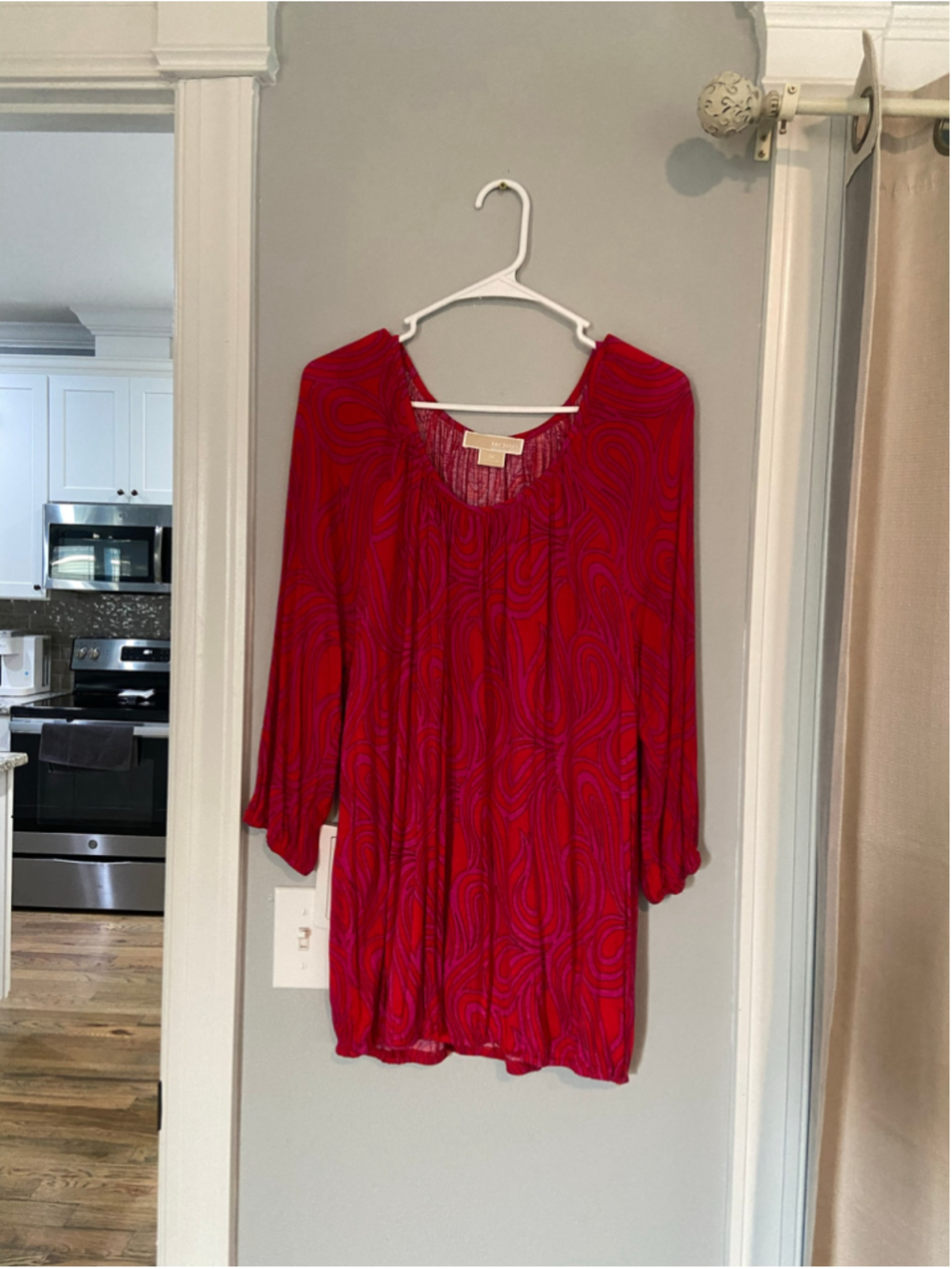 Pretty Michael Kors three-quarter sleeve top, size 1X